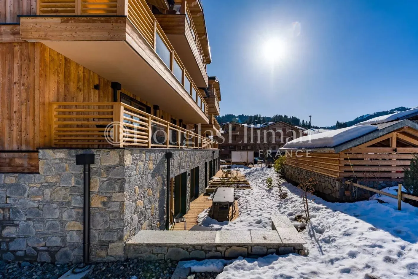 Image - LES GETS – 3 bed apartment with a South-West facing terrace in Les Gets