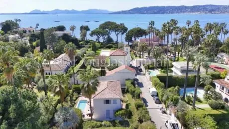 Image - CAP D&rsquo;ANTIBES – Superbe villa neuve avec piscine - Image nᵒ1