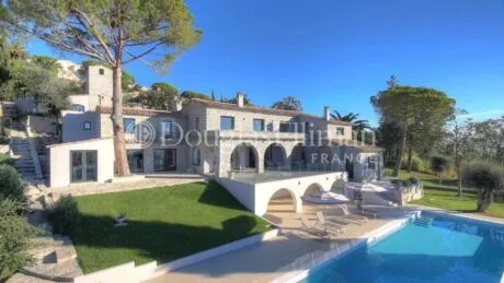 Image - MOUGINS : Superbe Villa en Pierre avec Vue Mer à Deux Pas du Village - Image nᵒ1