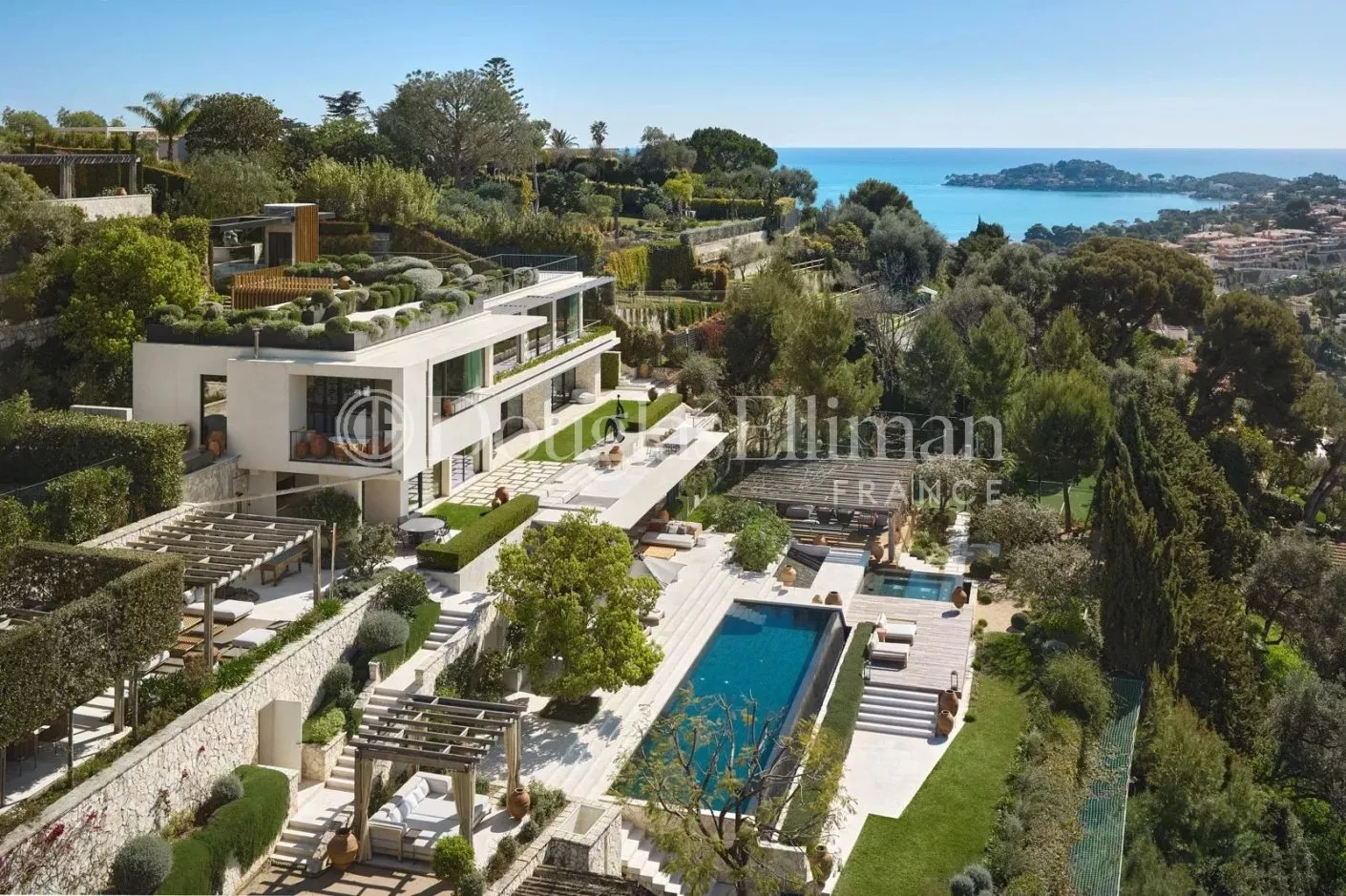 Image - VILLEFRANCHE-SUR-MER – Luxurious and Refined Contemporary Seafront Property
