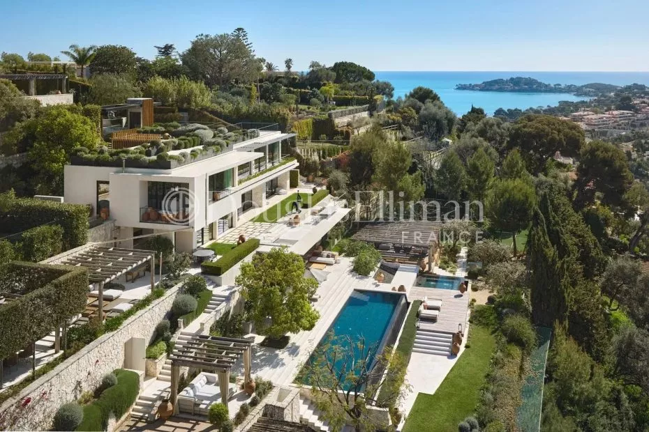 Image - VILLEFRANCHE-SUR-MER – Luxurious and Refined Contemporary Seafront Property