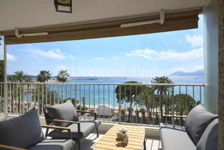 Image - CANNES CROISETTE – Magnifique appartement avec vue mer panoramique - Image nᵒ1