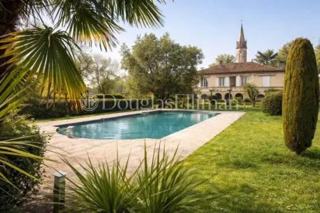 Image - HAUTS DE CENON – THE CHARTREUSE AND ITS SWIMMING POOL - Picture n°1