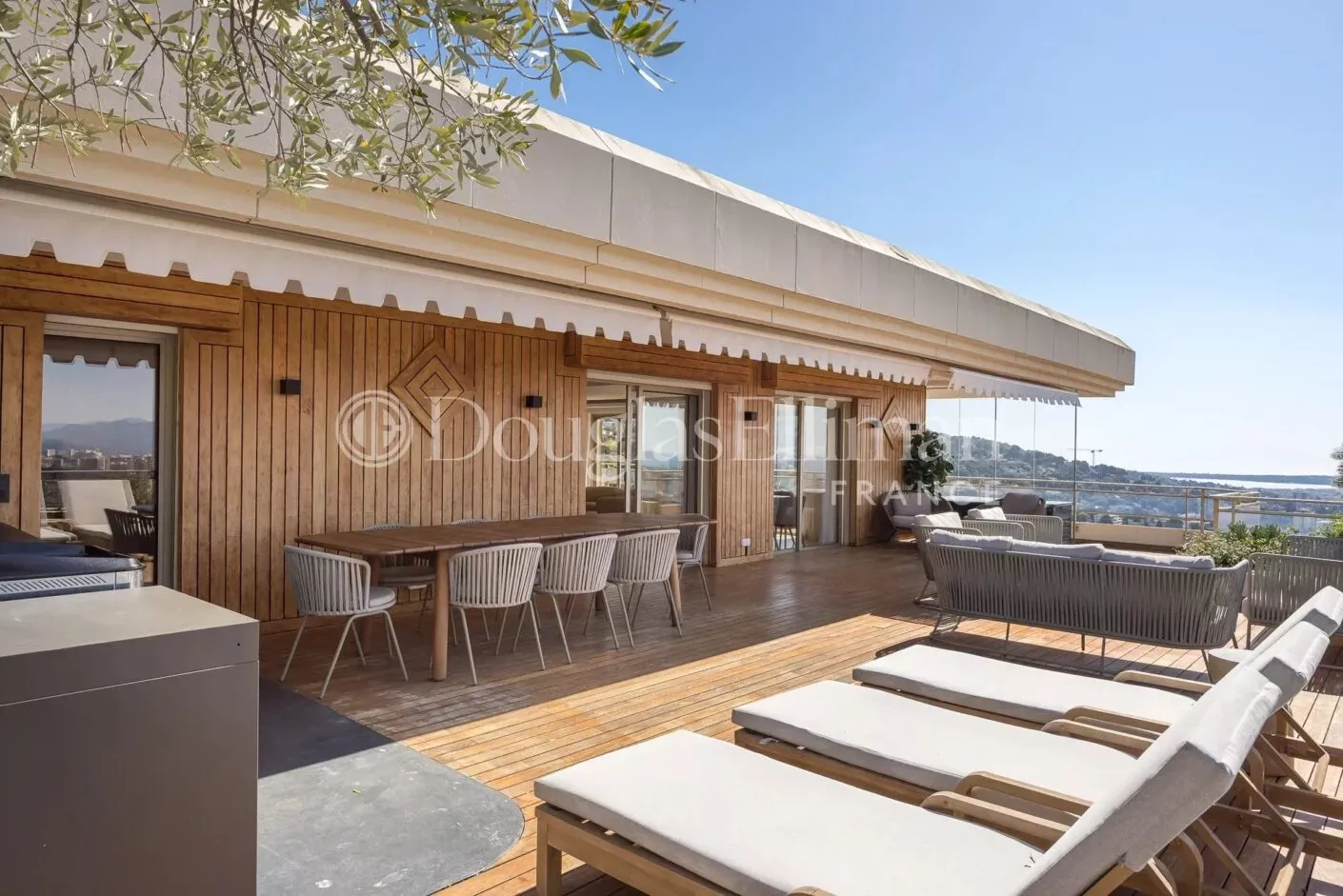 Image - LE CANNET – Duplex avec vue panoramique sur la mer