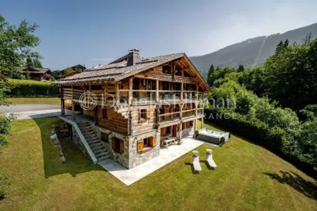 Image - LES CARROZ – ferme de 6 chambres récemment rénovée - Image nᵒ1