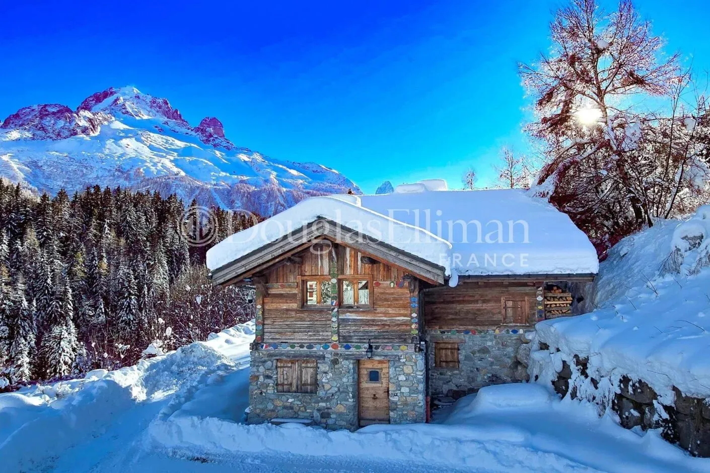 Image - CHAMONIX – Elegant 6-bedroom Savoyard chalet