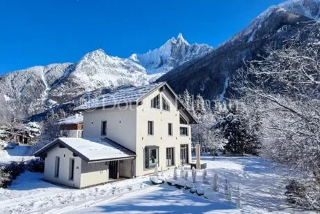 Image - CHAMONIX – Beautifully renovated chalet in Les Praz - Picture n°1