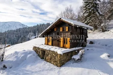 Image - LES HOUCHES – Chalet d&rsquo;alpage avec des vues époustouflantes - Image nᵒ1