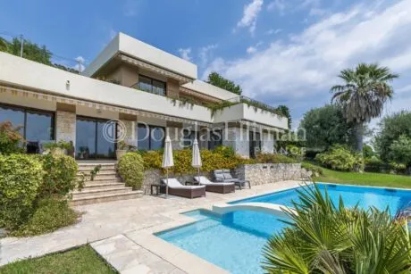 Image - VENCE :  A Beautiful Contemporary Villa with panoramic sea views - Picture n°1