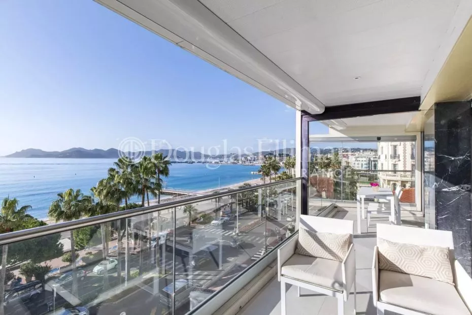 Image - CANNES CROISETTE – Appartement d’exception boulevard de la Croisette