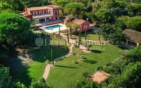 Image - PROCHE VALBONNE : Villa de Style Toscan au Castellaras - Image nᵒ1