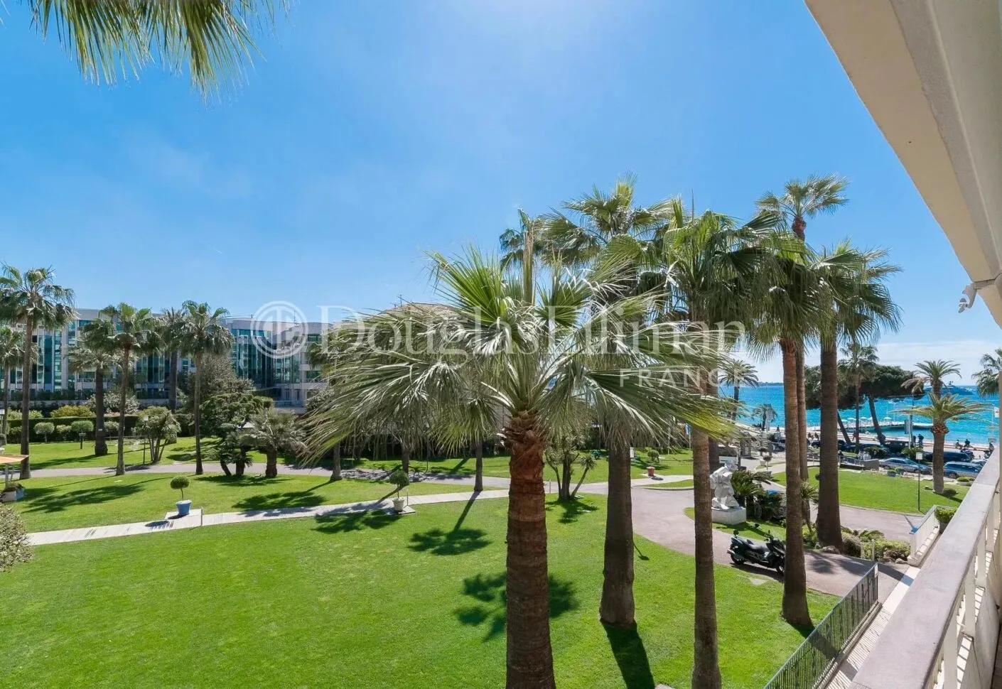 Image - CANNES CROISETTE – Appartement de luxe au Grand Hôtel