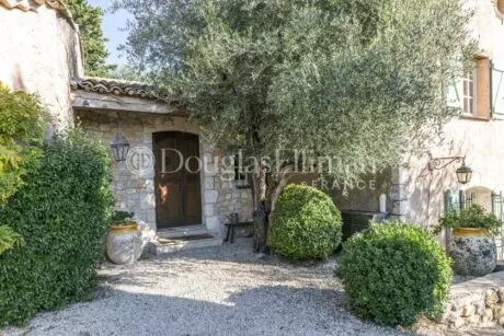 Image - OPIO –  A Charming 4 bedroom villa with heated pool - Picture n°1
