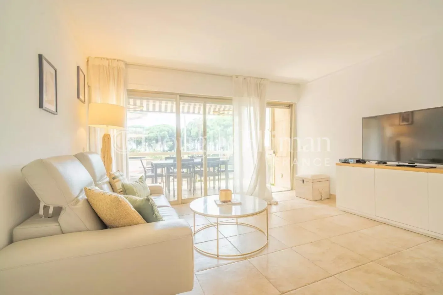 Image - CANNES PALM BEACH – Appartement 3 pièces proche des plages
