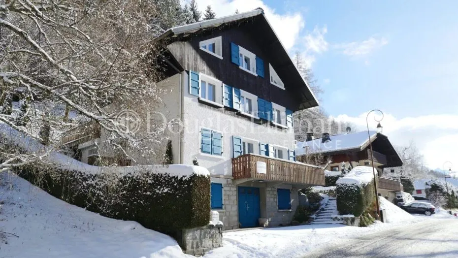 Image - SAINT-JEAN-D&rsquo;AULPS – Chalet de 7 chambres à proximité du centre du village