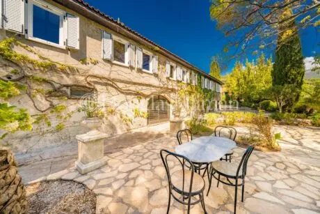 Image - GRASSE : A Traditional Bastide with 5 bedrooms and a guest studio - Picture n°1
