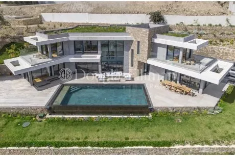 Image - VENCE : Une superbe Villa Contemporaine avec Vue Panoramique sur la Mer - Image nᵒ1