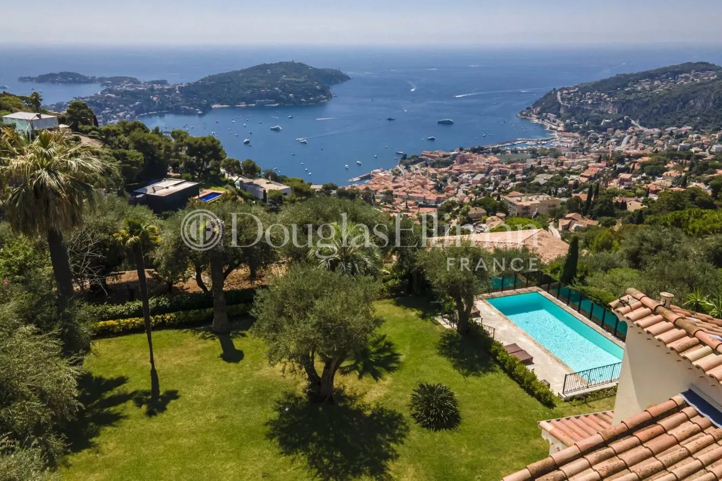 Image - Villefranche-sur-Mer – Villa aux influences hispaniques avec vue mer