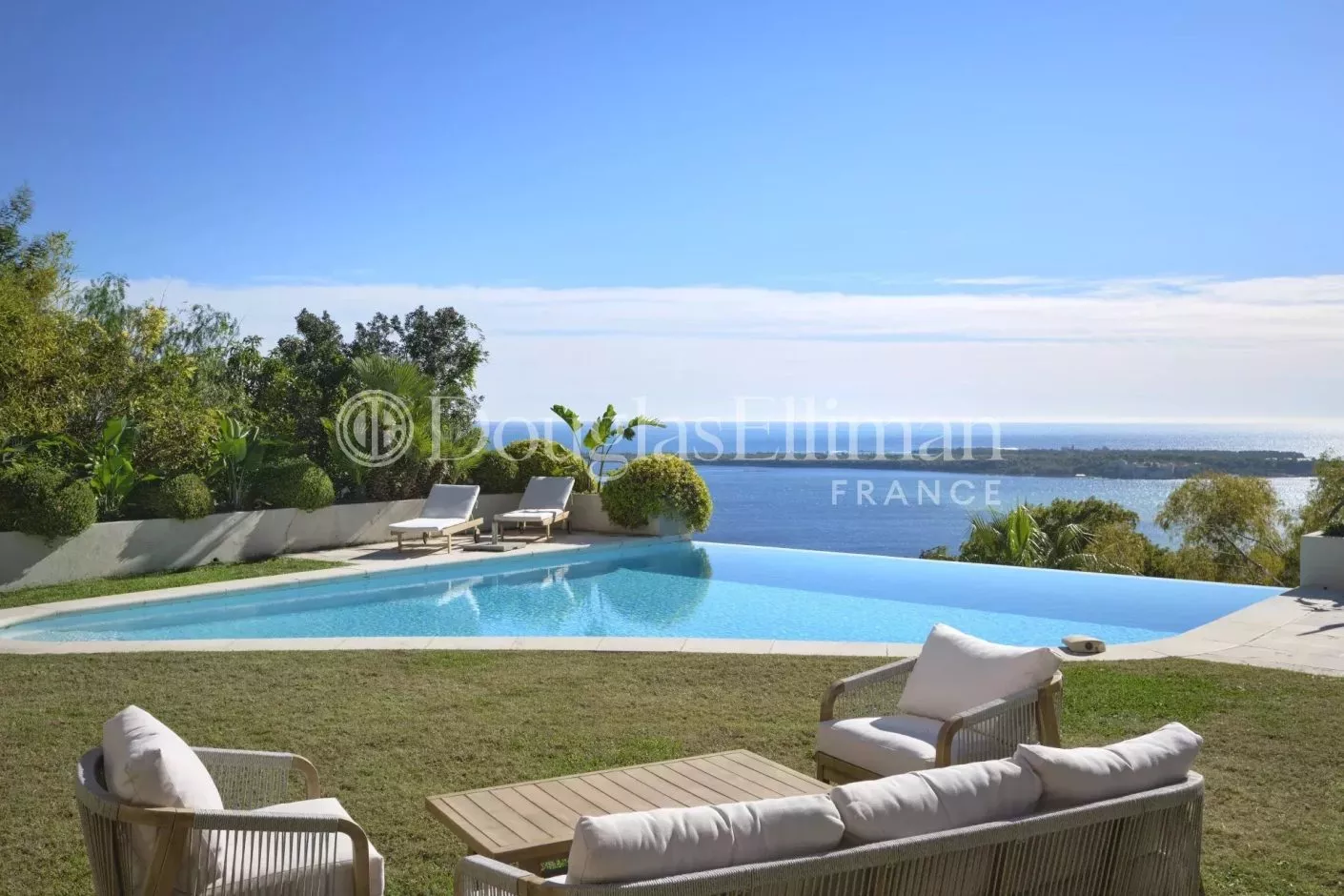 Image - CANNES CALIFORNIA – Splendid villa with panoramic sea view