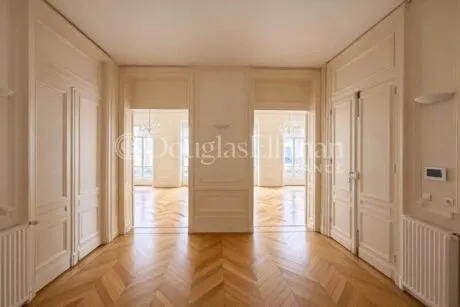 Image - BORDEAUX JARDIN PUBLIC – Magnificent Haussmann-style apartment - Picture n°1