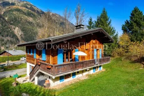 Image - LES BOSSONS – Large chalet with stunning views - Picture n°1