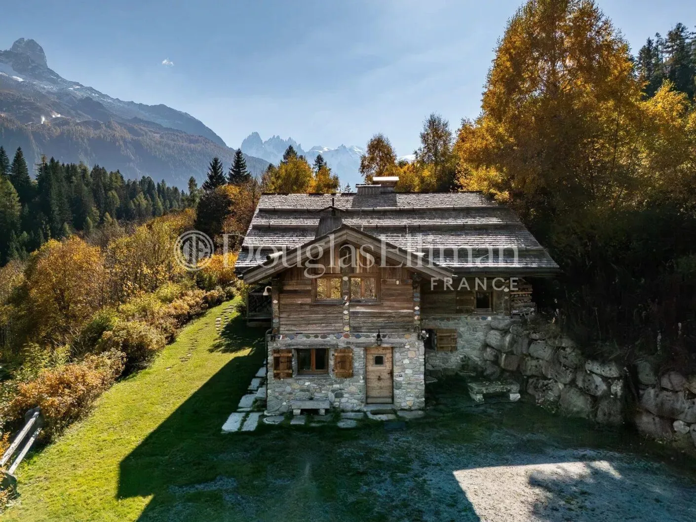 Image - CHAMONIX – Elegant 6-bedroom Savoyard chalet
