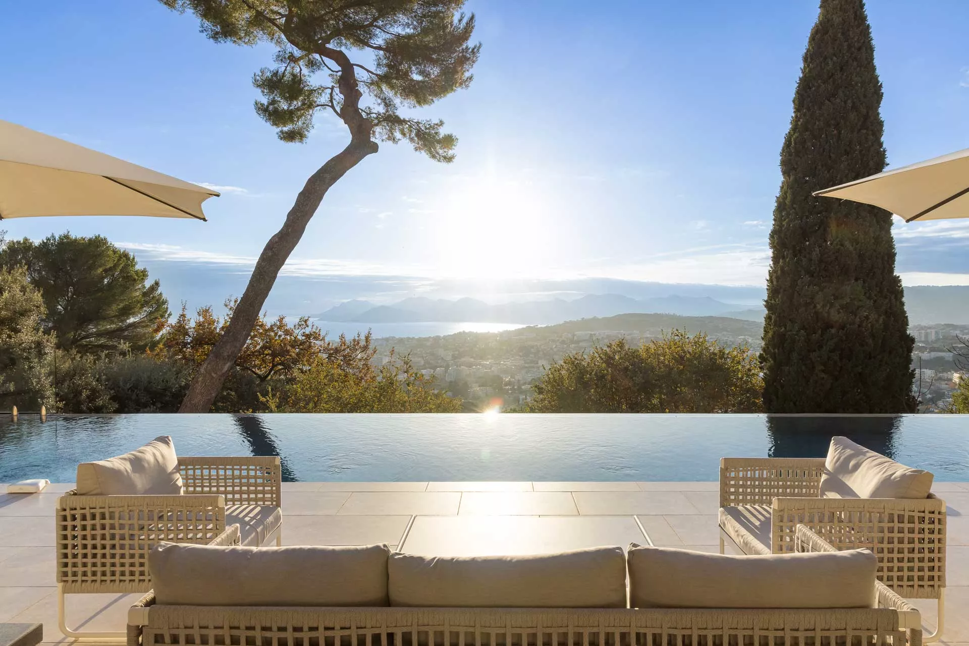 Image - Luxury rentals