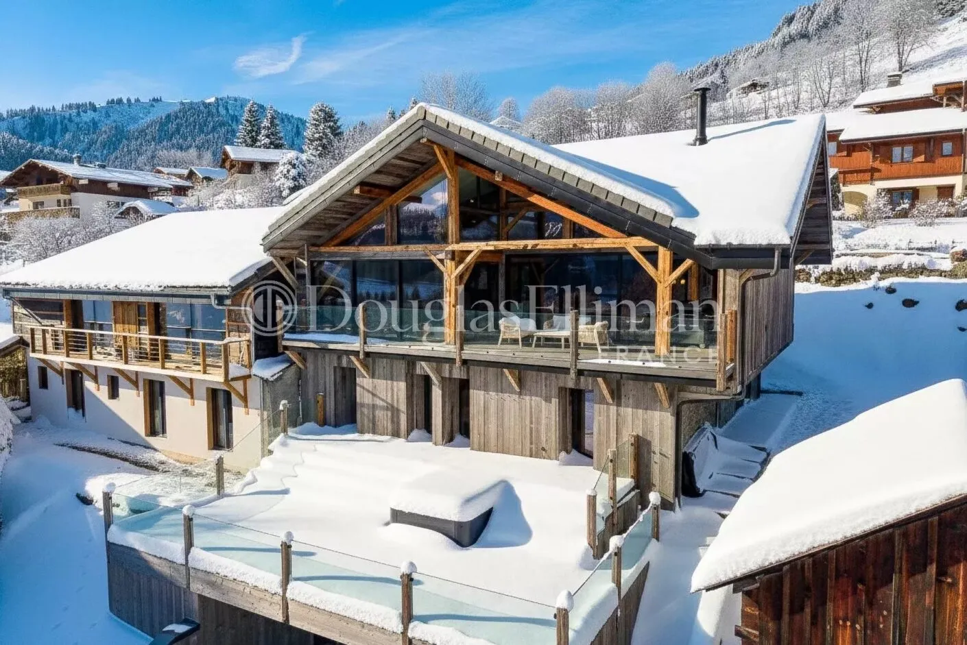 Image - LA CÔTE D’ARBROZ – Chalet contemporain de 6 chambres avec vues panoramiques