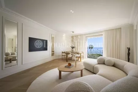 Image - CANNES CROISETTE – Magnifique appartement 4 pièces rénové avec vue mer - Image nᵒ1