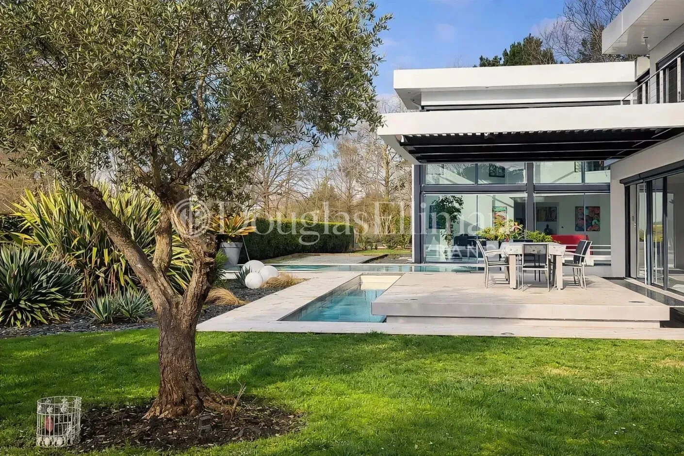 Image - PESSAC – Architect-designed villa on the Pessac golf course