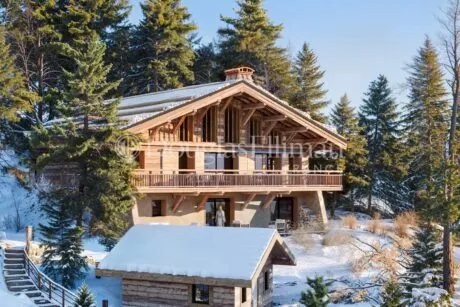Image - MEGEVE – Chalet familial neuf de grande qualité avec 6 chambres, situé à proximité du centre-ville. - Image nᵒ1