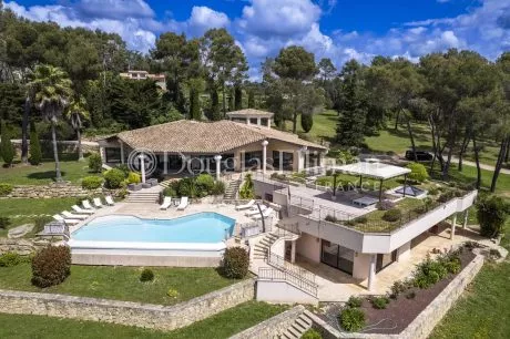 Image - MOUGINS – Propriété de prestige avec potentiel équestre - Image nᵒ1