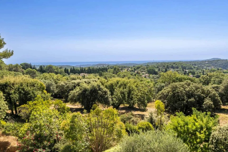 villa-vue-mer-valbonne