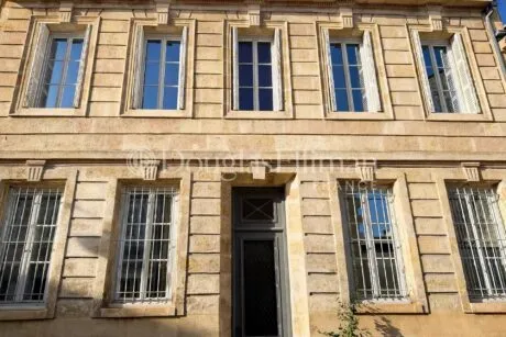 Image - BORDEAUX- JARDIN PUBLIC / CHARTRONS – Maison de ville avec piscine et garage. - Image nᵒ1
