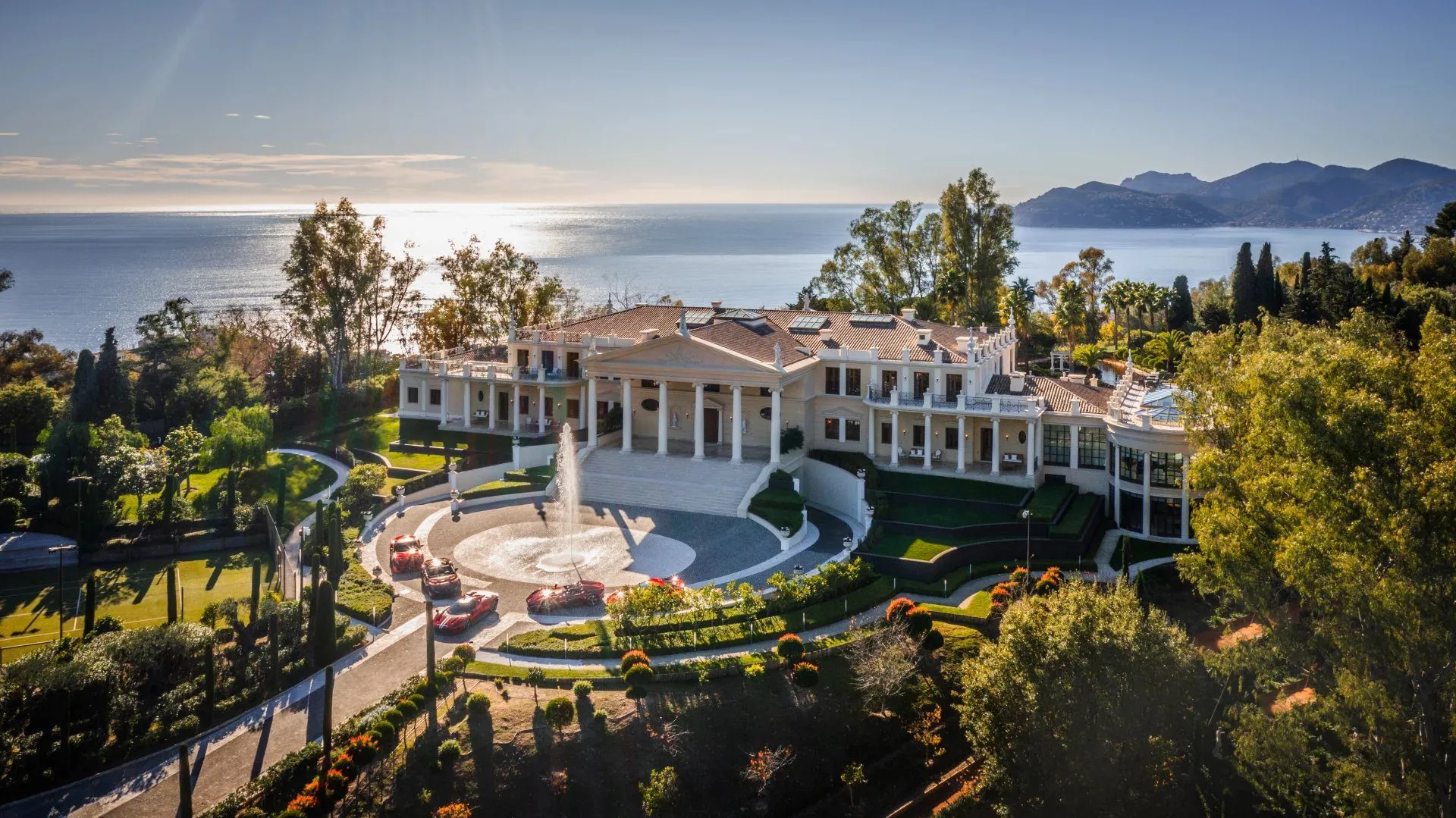 Image - Cannes : Le Palais Vénitien, vendu 105 millions d’euros