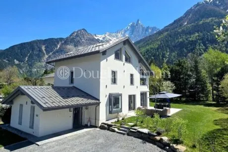 Image - CHAMONIX – Chalet magnifiquement rénové aux Praz - Image nᵒ1