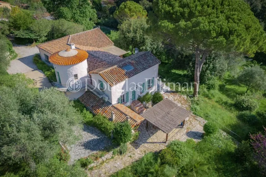 Image - VALLAURIS – House with pool, 10 minutes from Cannes