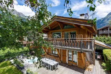 Image - CHAMONIX – A renovated 4-bedroom chalet - Picture n°1