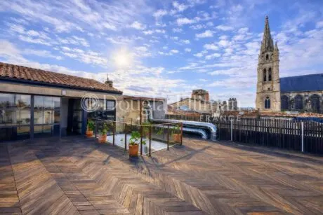 Image - BORDEAUX CHARTRONS – Luxe Suspendu – Terrasses et Garage - Image nᵒ1