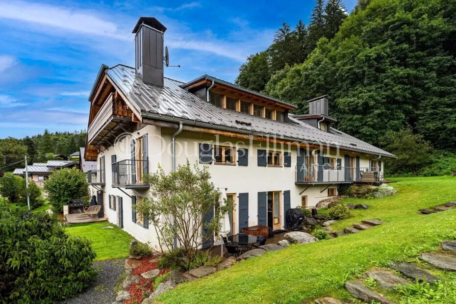 Image - CHAMONIX – Un appartement moderne et lumineux avec terrasse privée.