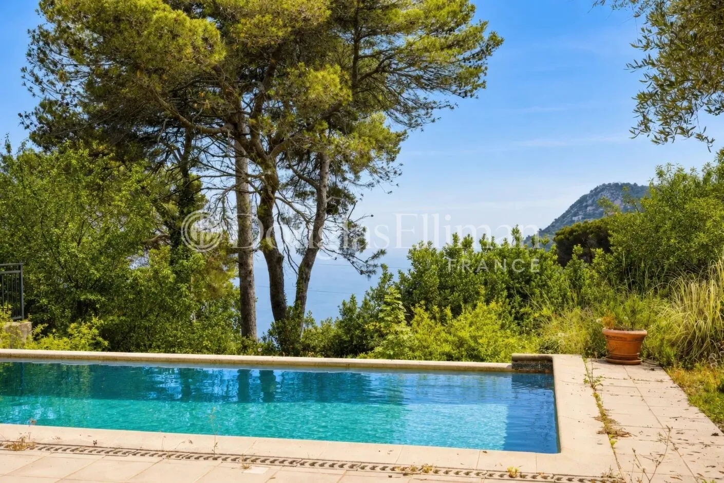 Image - LA TURBIE – EXCEPTIONAL SEA-VIEW VILLA RENOVATION PROJECT